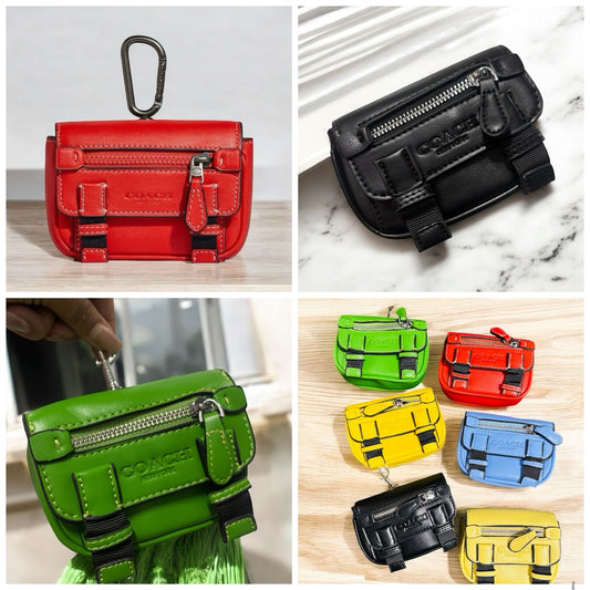 Monedero llavero coach con broche